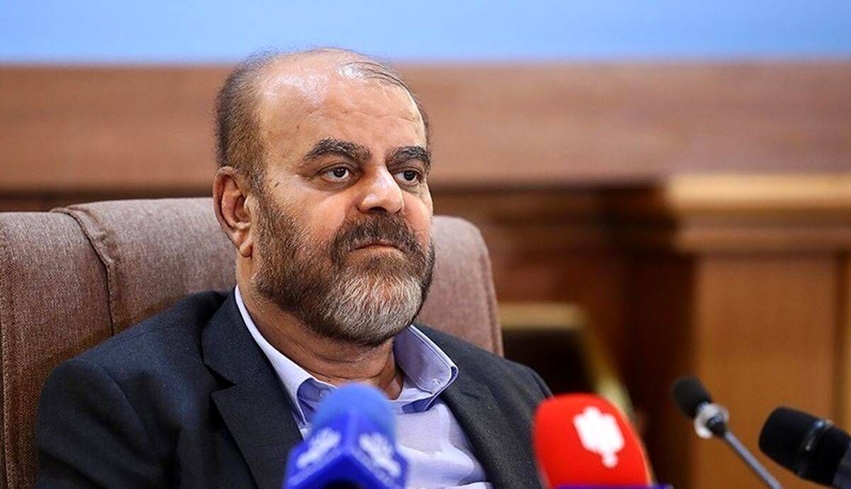 خاطره جالب رستم قاسمی از صحبت با زن بدحجاب پشت در اتاق عمل+فیلم