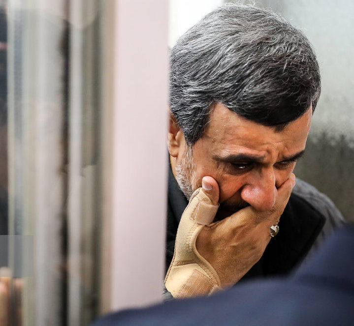 ظهور در نارمک پس از سکوت هفت ماهه/احمدی‌نژاد مریض بود