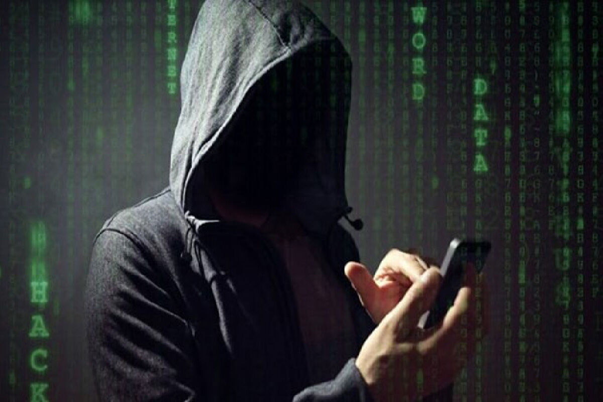 افشای ۲۰ سال جاسوسی از تلفن های همراه جهان 