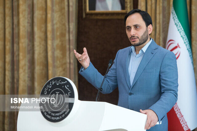 سخنگوی دولت: هیچ تغییری در تیم اقتصادی دولت رخ نداده است