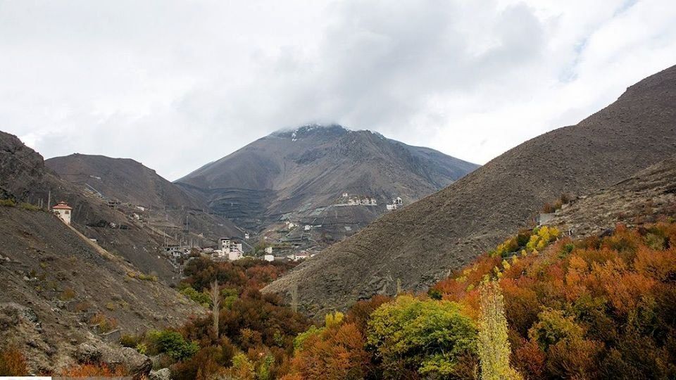 سفر یک روزه به آبشار طبقاتی تهران