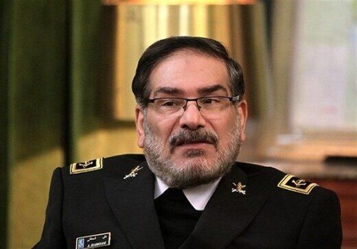 انتقاد شمخانی از بحران آفرینی آمریکا در منطقه در دیدار با مقامات قرقیزستان