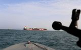 عبور ۲۰ شناور از تنگه هرمز با مجوز سپاه پاسداران