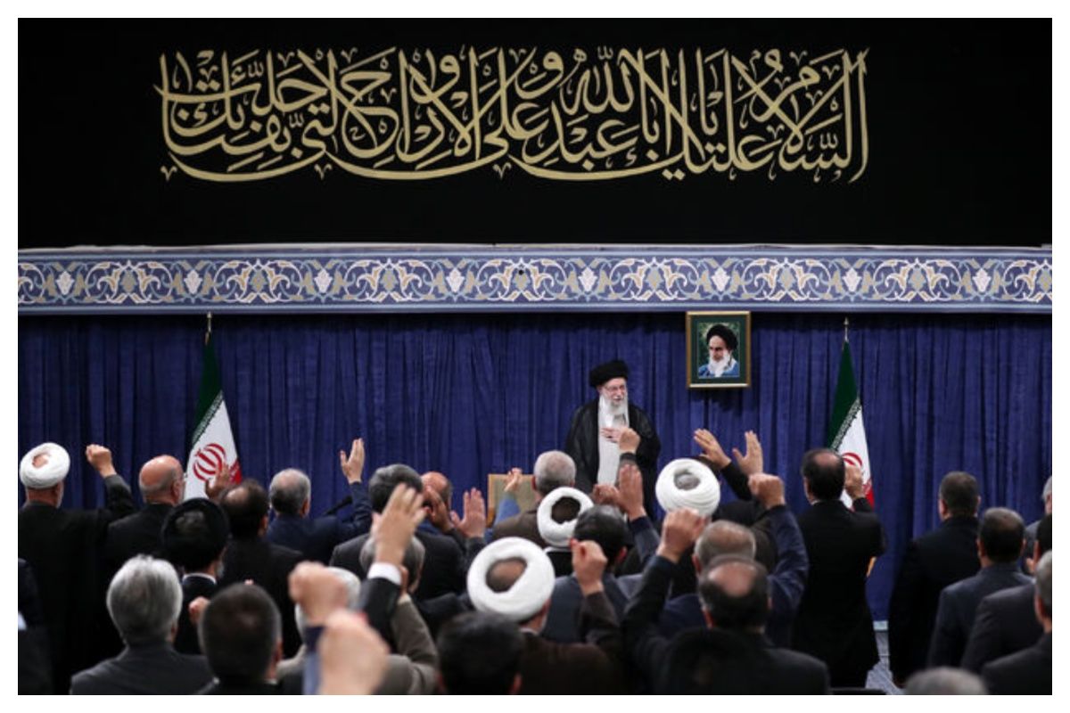 رهبر انقلاب: هم در میدان دیپلماسی، هم در میدان نظامی با دست پر وارد خواهیم شد + فیلم