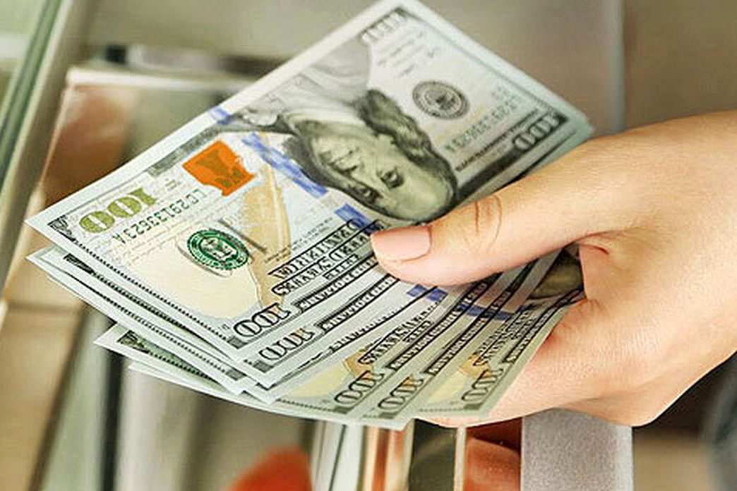 دلار چشم انتظار  یک خبر سیاسی