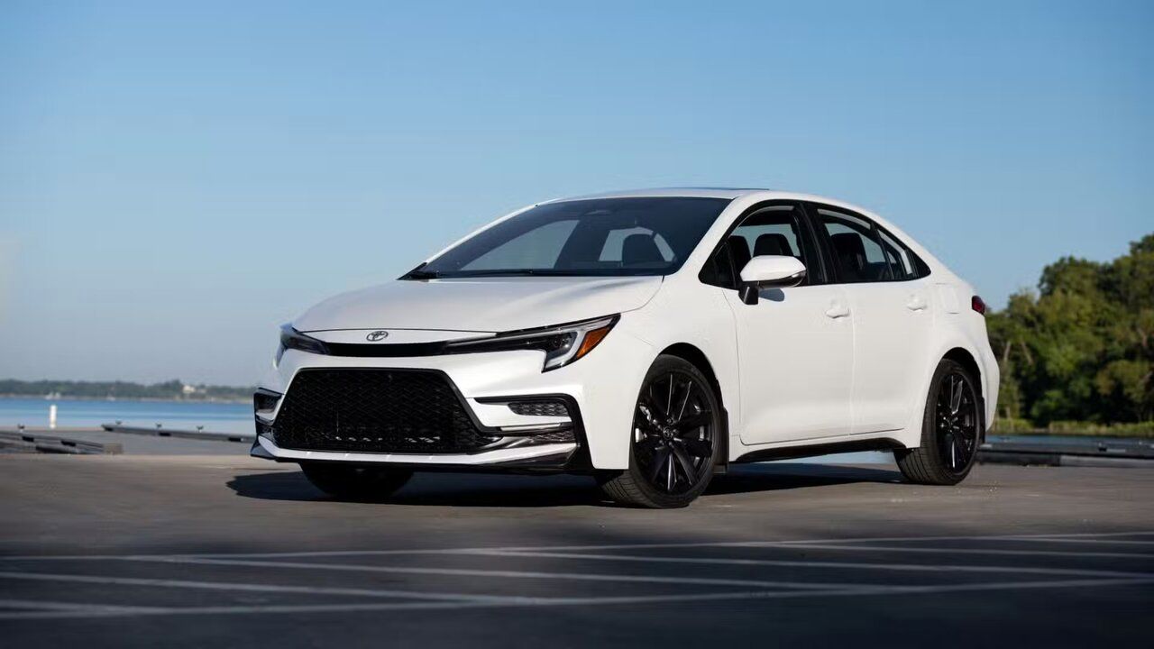 کم‌مصرف‌ترین خودروهای بنزینی و هیبریدی را بشناسید