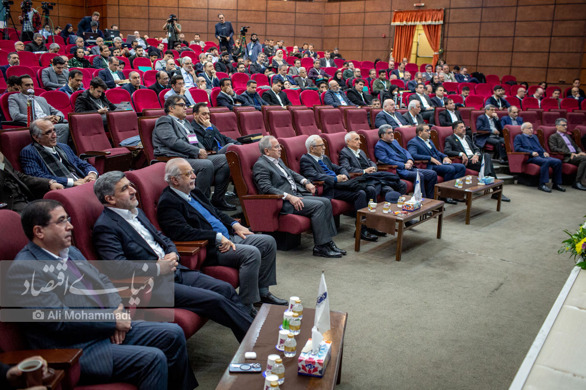 گزارش تصویری اولین روز همایش «چشم‌انداز اقتصاد ایران 1404»