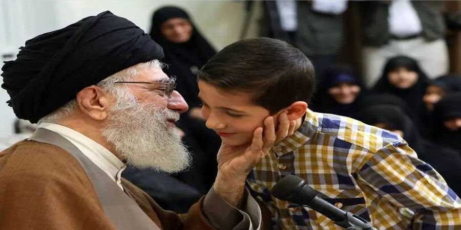 توصیه رهبر معظم انقلاب به فرزندان شهدا