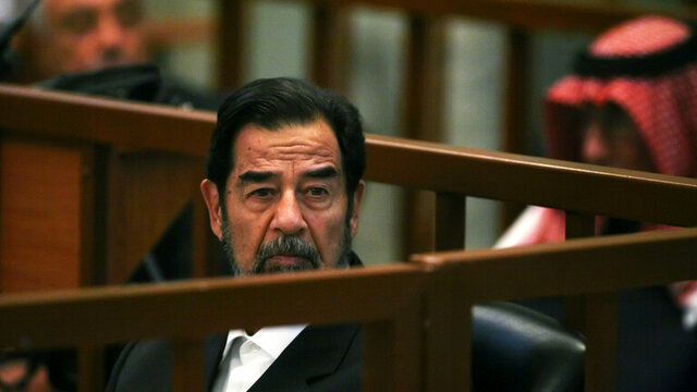 سفیر پیشین آمریکا در عراق: محاکمه صدام بدون تخلف نبود