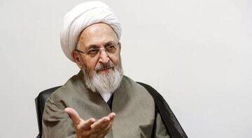 اظهارات عجیب آیت الله سبحانی درباره آپارتمان‌نشینی/ مسکن ویلایی احداث کنید!