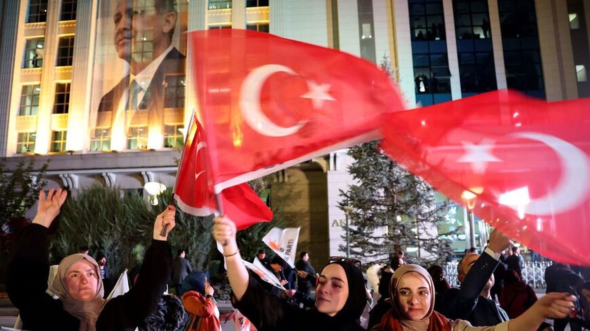 جمعه داغ ترکیه رقم خورد/ دیدار غیرمنتظره اردوغان و اوگان
