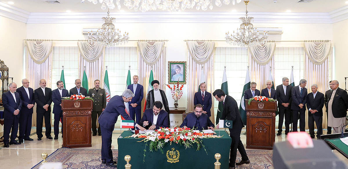 همکاری تجاری در مرز مشترک