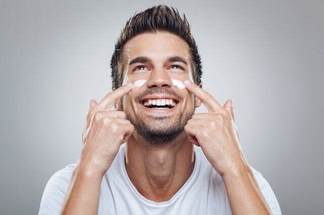 5 توصیه بسیار مهم برای پیشگیری از خشکی پوست در سرما
