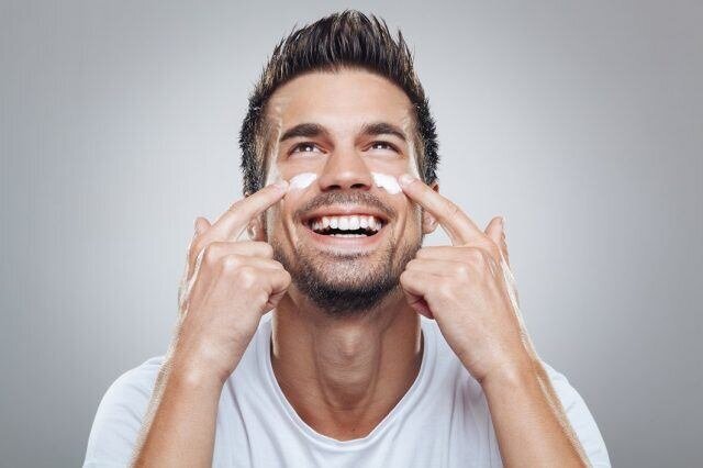 5 توصیه بسیار مهم برای پیشگیری از خشکی پوست در سرما