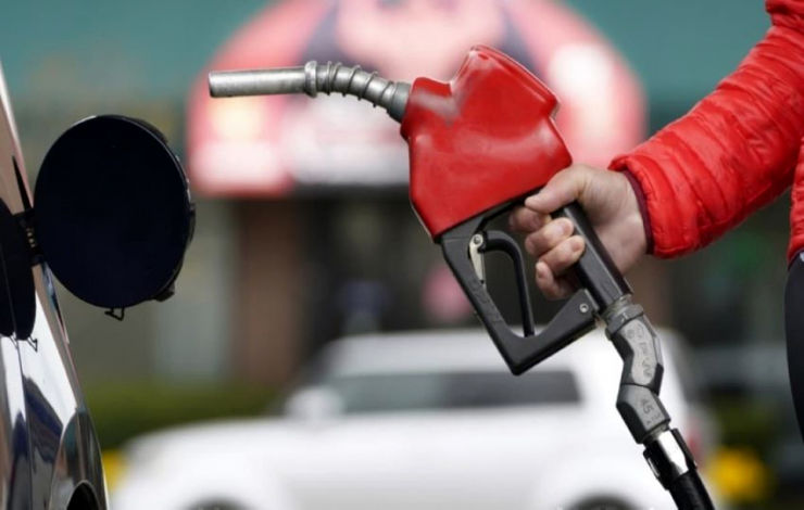 زمینه‌چینی دولت برای افزایش قیمت بنزین؟