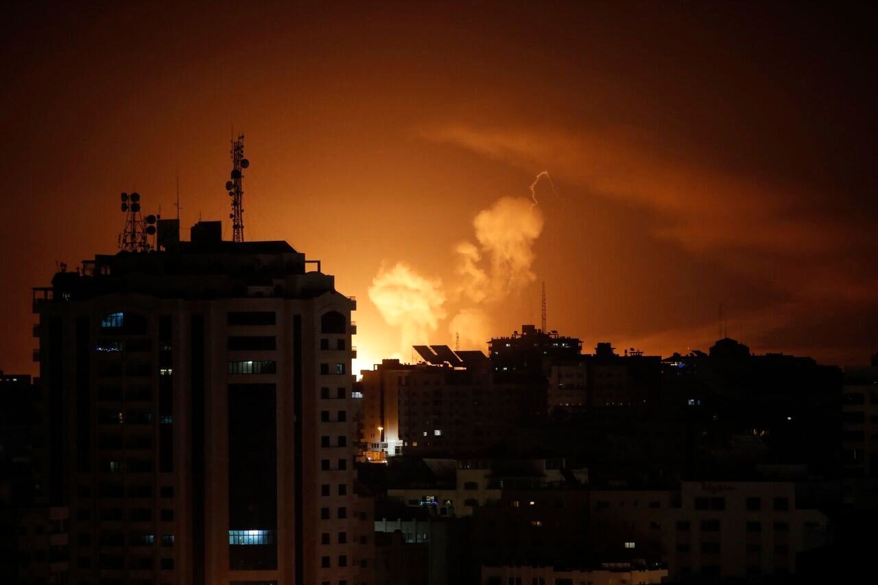 خانه ۲ تن از رهبران حماس بمباران شد