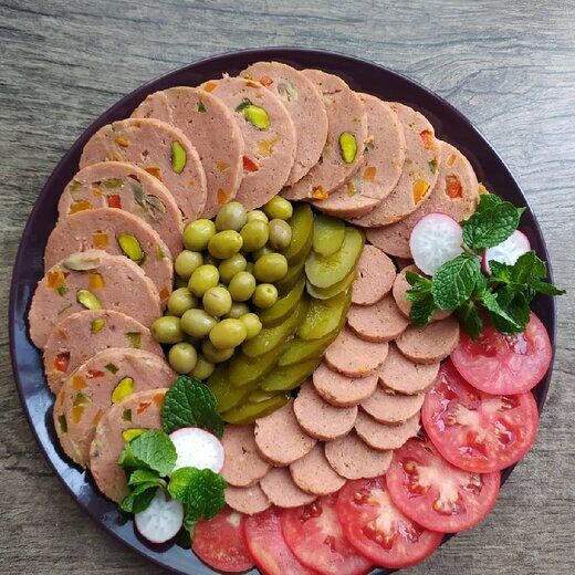 این بیماری خطرناک در کمین مصرف‌کنندگان سوسیس و ژامبون