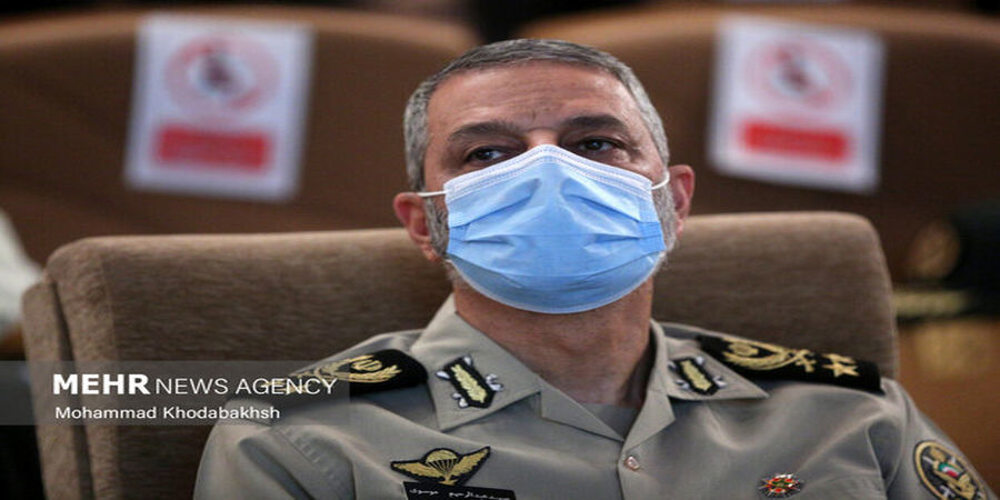 فرمانده کل ارتش: به هر تهدیدی علیه آرمان‌های انقلاب با تمام توان پاسخ خواهیم داد
