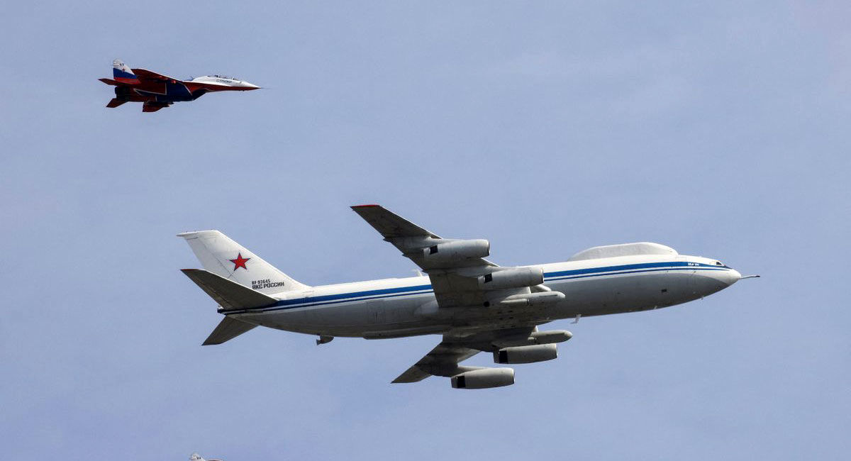  اسکورت ویژه هواپیمای پوتین در سفر به امارات+ فیلم 
