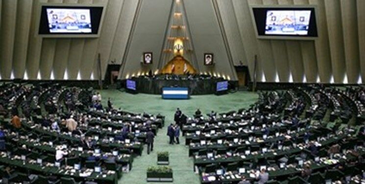 رئیس سازمان انرژی اتمی به مجلس رفت