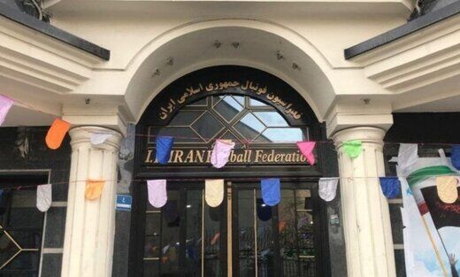 جنجال اهانت حسن عباسی به فوتبالیست‌ها/ با جواب دادن فقط او را بزرگ می کنند