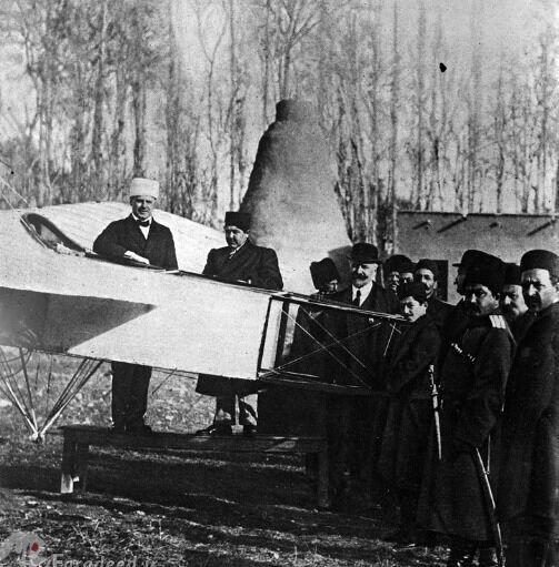 وقتی پرواز اولین هواپیما در آسمان تهران احمدشاه قاجار را ذوق زده کرد+عکس