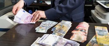 سکه به سختی مرز ۱۱ میلیونی را حفظ کرد
