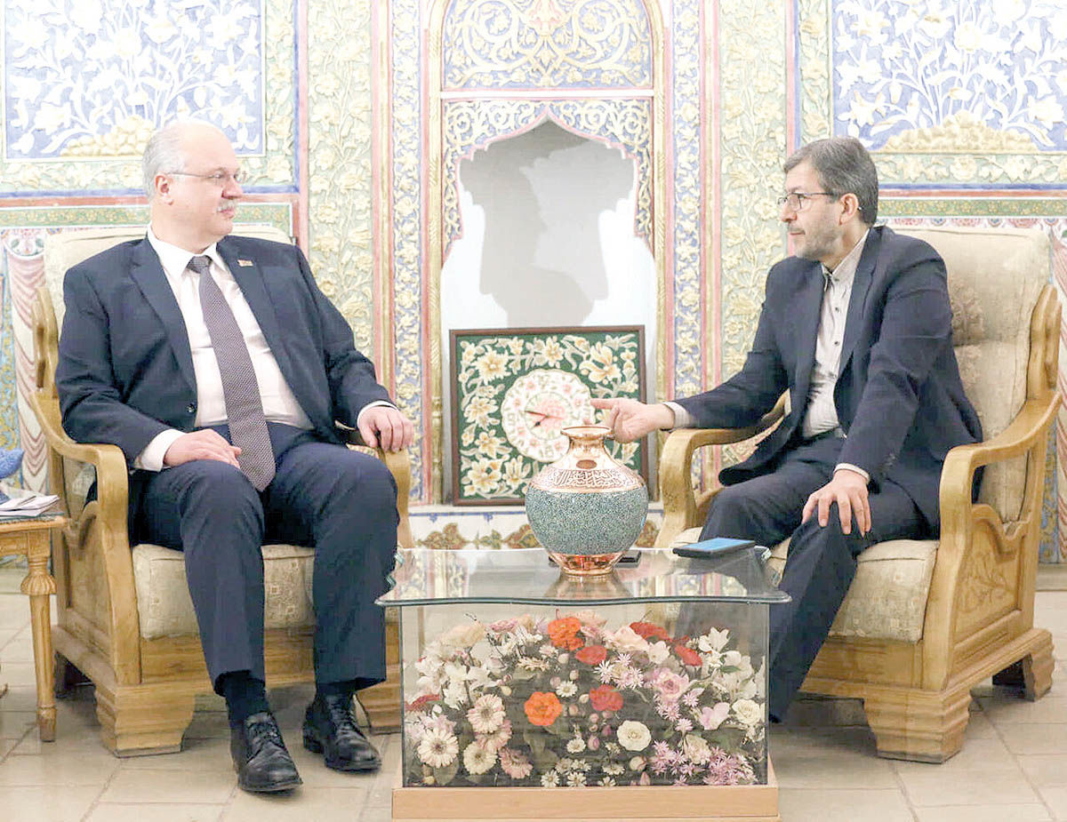 استاندار اصفهان: «نصف جهان» حلقه اتصال بلاروس به خلیج فارس می‌شود