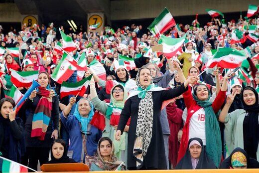 حضور قطعی بانوان در بازی استقلال