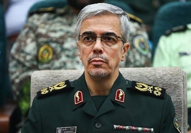 سرلشکر باقری: آمریکا از امروز به بعد اگر نسبت به پهپادهای ما اقدامی کنند حتما مقابله می کنیم
