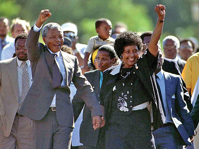 عجیبترین عکسهای خبری چهل سال گذشته