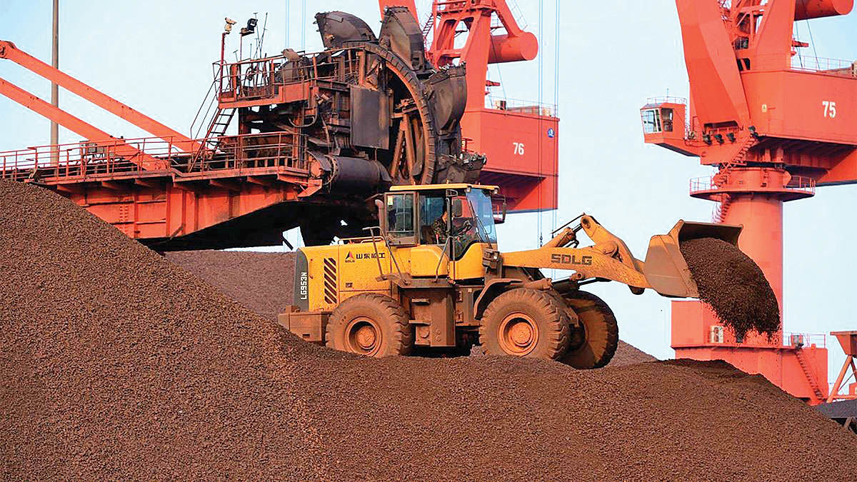 افت قیمت سنگ‌آهن به کف 4ماهه پس از کاهش تقاضای فولاد چین