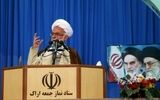 درخواست امام جمعه اراک از کشورهای همسایه/ ملت ایران با عزمی راسخ در برابر دشمنان ایستاده است/ توطئه‌ها شکست خواهد خورد
