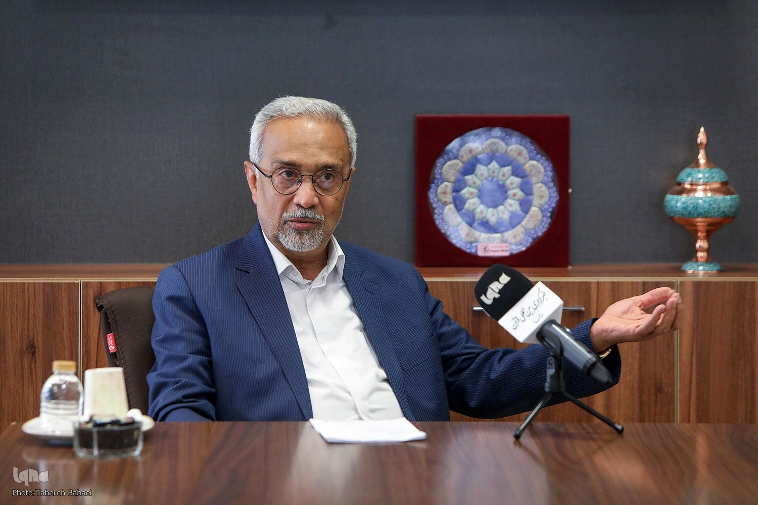 دفاع نهاوندیان از عملکرد اقتصادی دولت روحانی / 3 سال متوالی میانگین تورم 10 درصد بود + فیلم