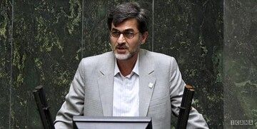انتقاد تند کوچک زاده از وزیر ارشاد و معاون هنری‌اش / با کسی که شعر سعدی می‌خواند خواستند سدشکنی کنند / الآن زمان این دعوا بود؟