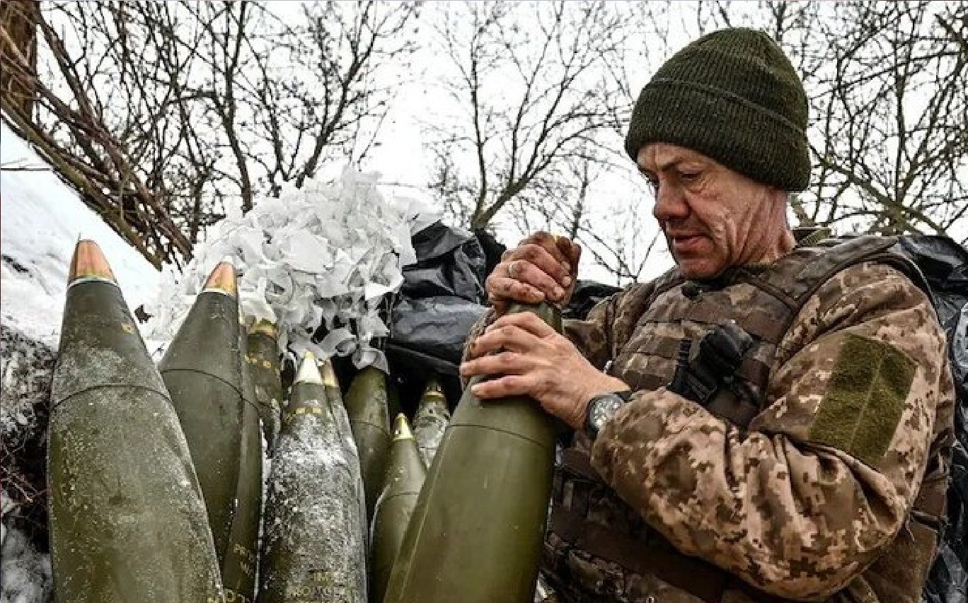 کمبود تجهیزات در میدان نبرد اوکراین‌ / ضعف غرب در تولیدات مهمات