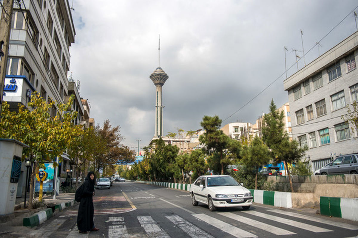 وضعیت عجیب مردم تهران در شرایط قطعی آب / این تصویر واقعی است؟