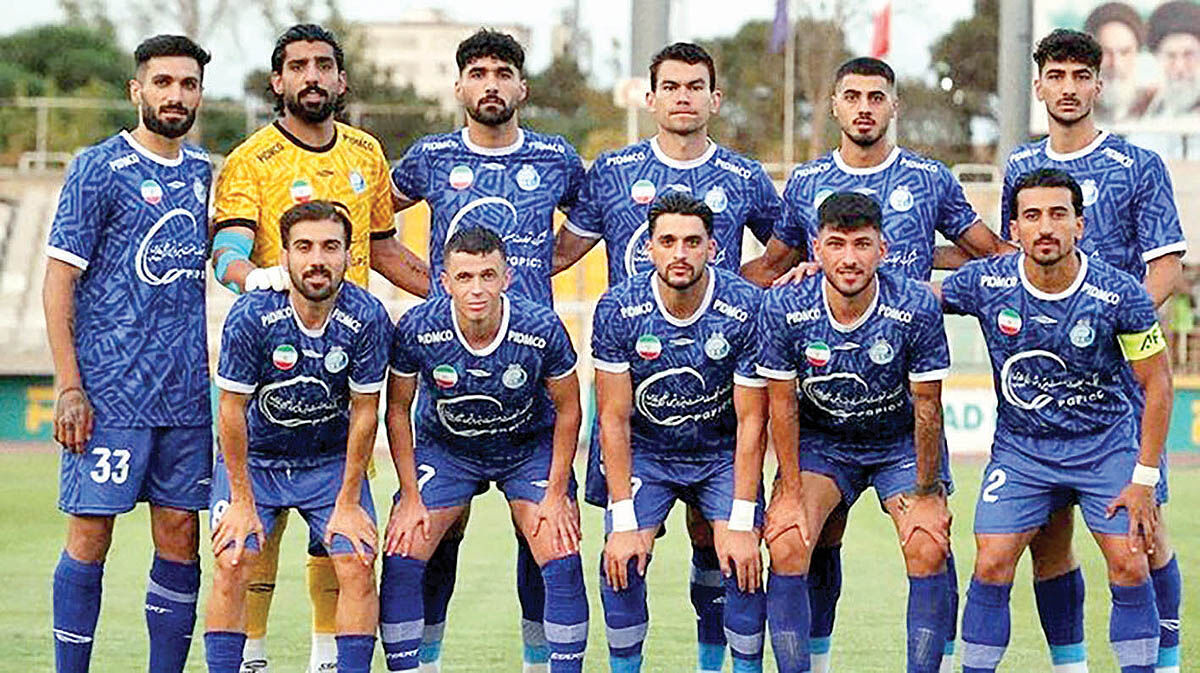 پشت به پنجره
