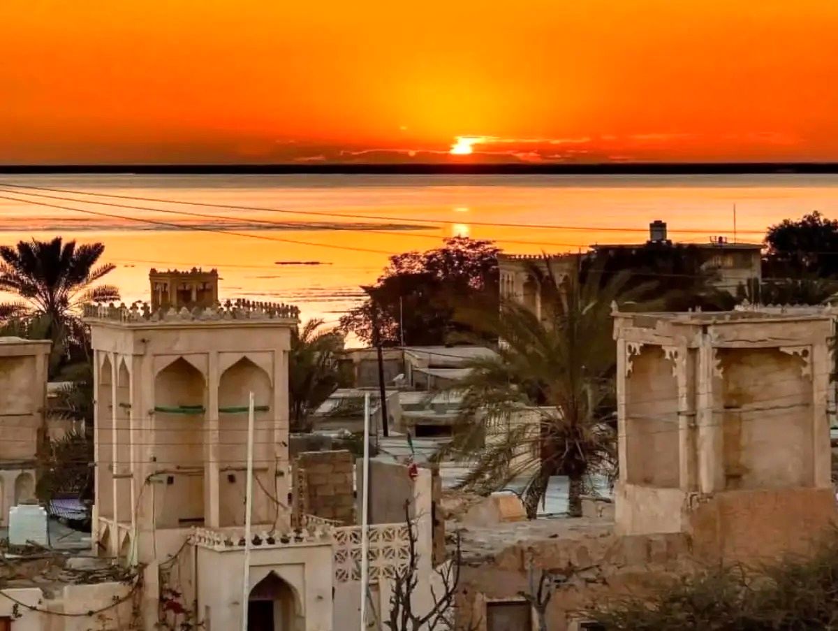 بندرلافت درمسیرجهانی شدن