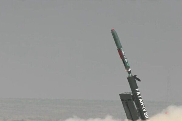 پاکستان یک موشک شلیک کرد