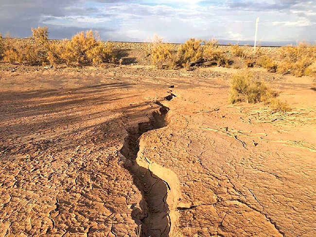 فرسایش خاک در کشور بین ۱۶ تا  ۲۵‌ تن در هکتار است