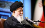 علم‌الهدی: دشمن می‌خواهد خداباوری را با توسعه مفاسد اخلاقی در جامعه ما از بین ببرد/ هرکسی با سفره مردم بازی کند، خائن به خدا و کشور است