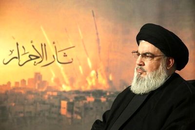 تصاویری از خانواده سید حسن نصرالله در مراسم بزرگداشت شهدای خدمت در حضور رهبر انقلاب
