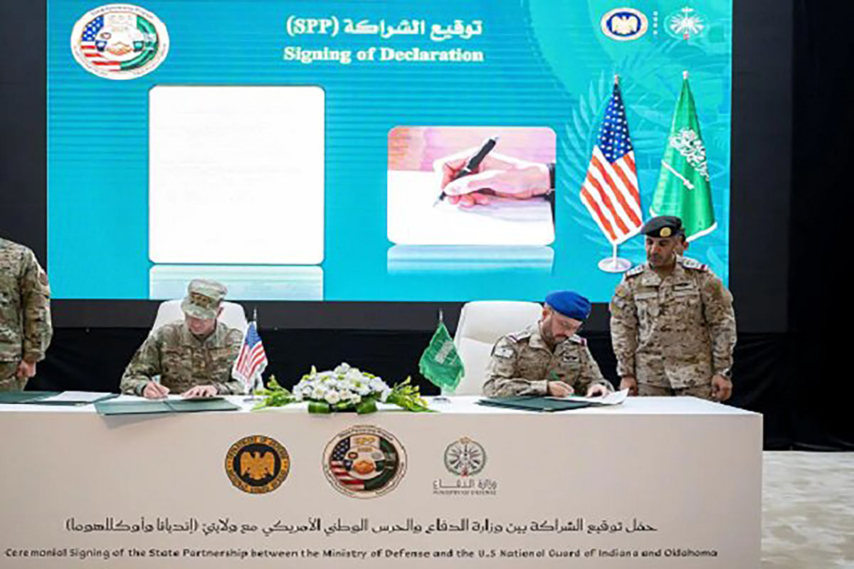 عربستان و آمریکا توافقنامه مشارکت نظامی امضا کردند + جزئیات