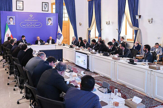 حضور سرزده پزشکیان در وزارت ارتباطات