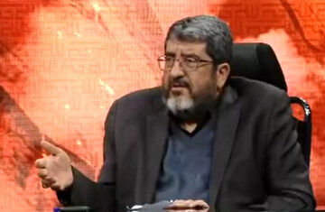فواد ایزدی: افرادی که می‌گویند ترامپ دیوانه است پس با ونس مذاکره کنیم مرض مذاکره دارند/ ما نباید به ترامپ کمک کنیم