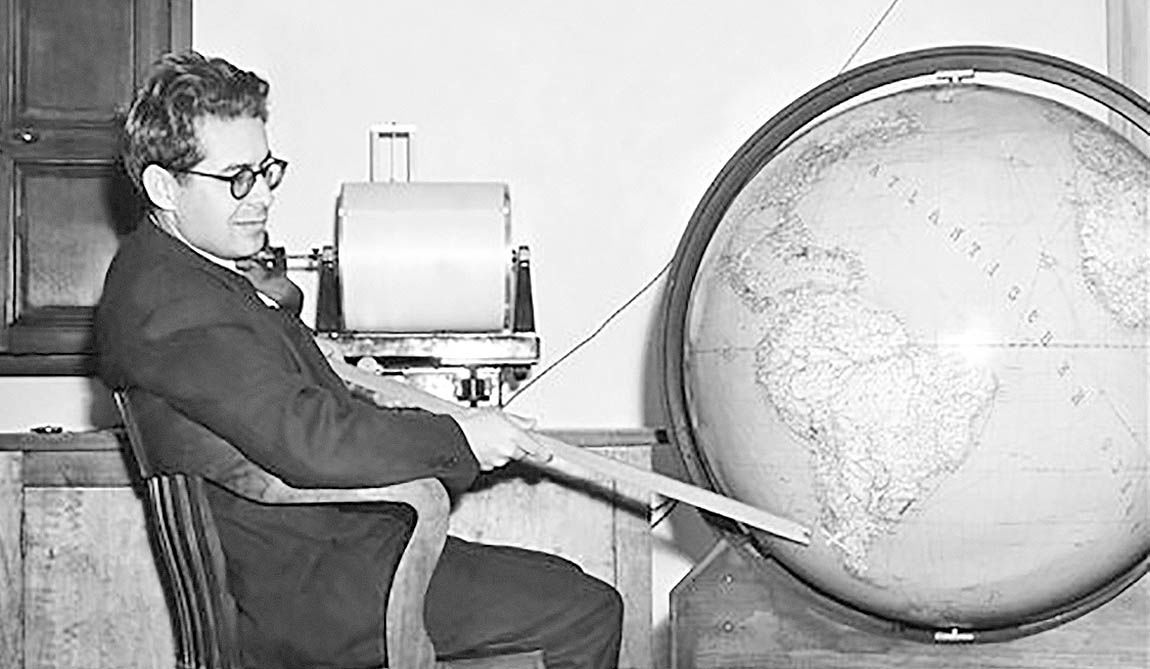 درگذشت ریشتر، زمین‌شناس آمریکایی 