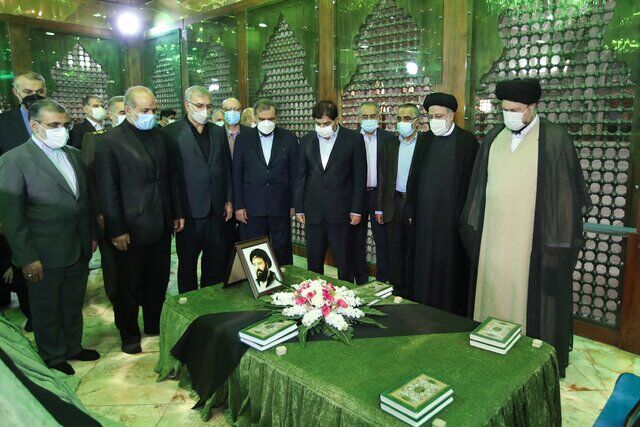 سیدحسن خمینی: با همه تفرق ها امروز همه وظیفه دارند به دولت کمک کنند