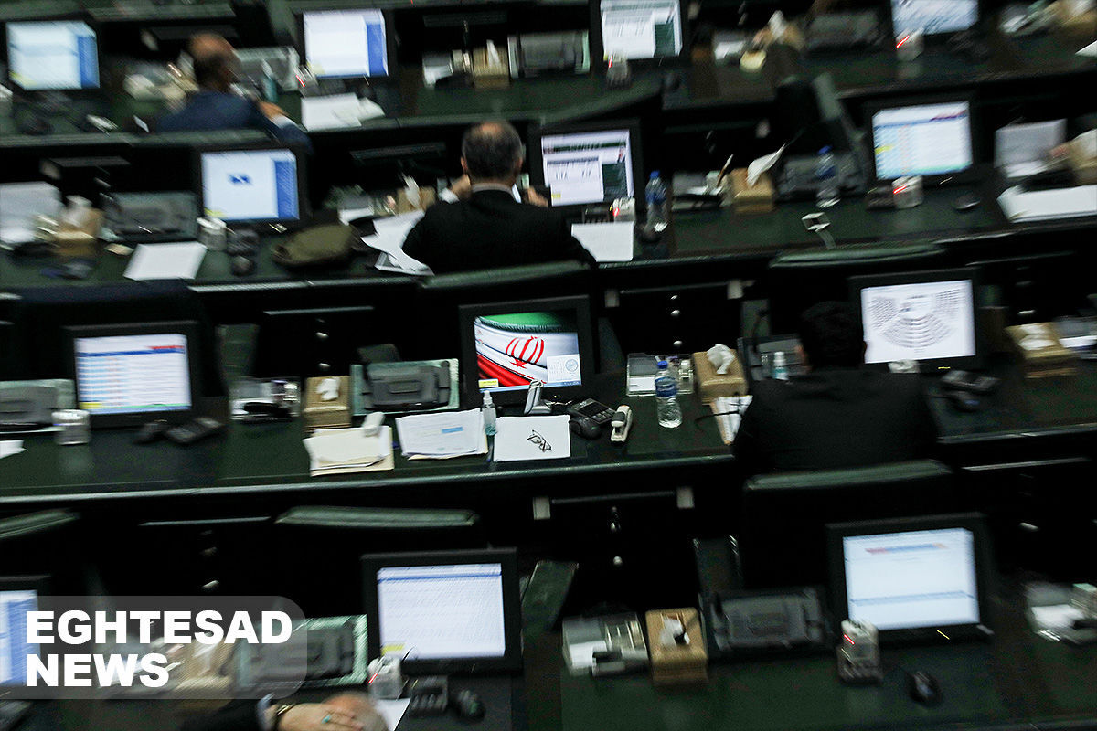 تهدید مجلس درباره بازار خودرو عملی شد