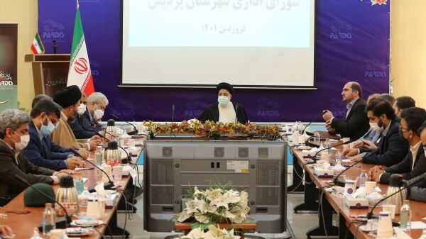 رئیس جمهور: به حساب زمین‌خواران در پردیس برسید 